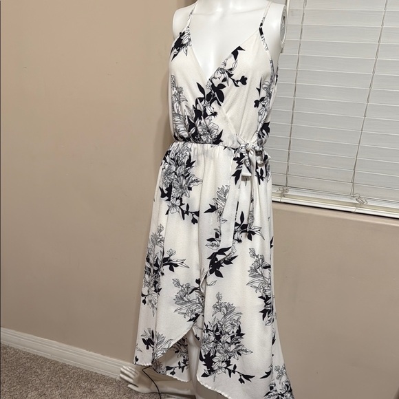 Floral Hi-Lo Wrap Dress in Black and White - Picture 1 of 5